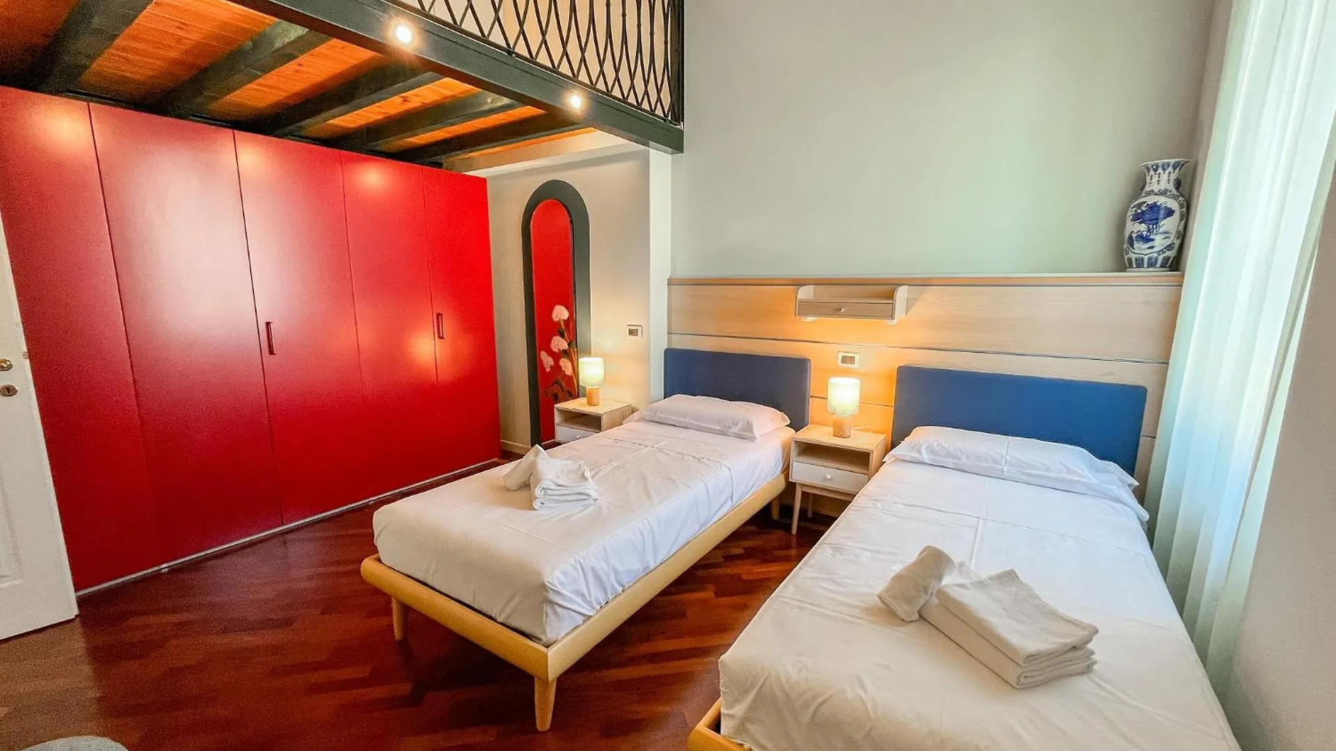 Demetra Apartment ソイアーノ・デル・ラーゴ 0*,  イタリア